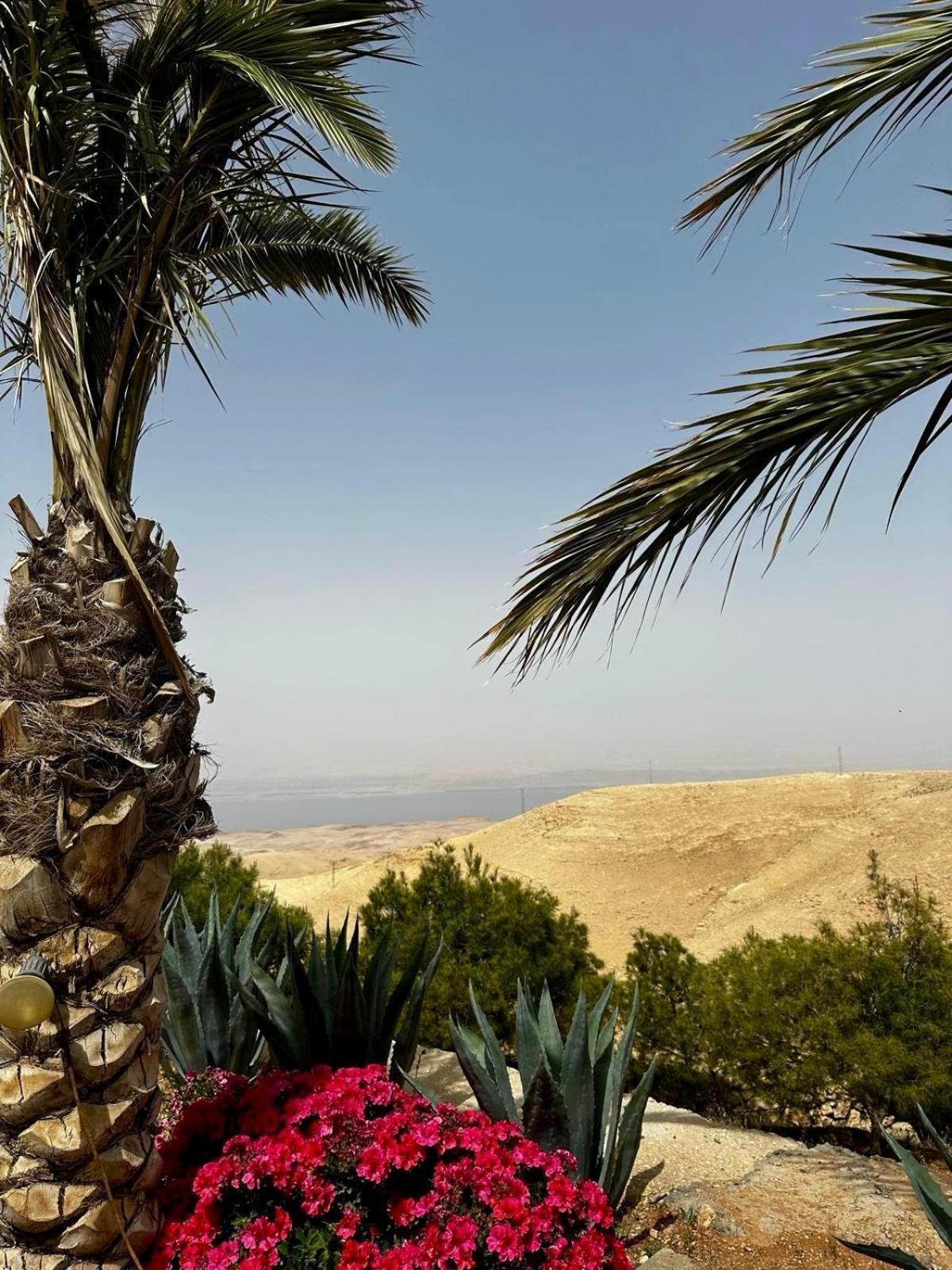 Golden Rays Chalet Madaba Exterior photo